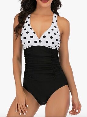 Black & White Polka Dot One-Piece Swimsuit NWOT Size M Tummy Control